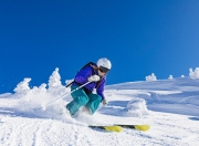 开云体育直播-红色闪电的毫厘之间，法拉利险胜索伯背后，汉密尔顿如何用惊艳四座的一圈改写剧本？