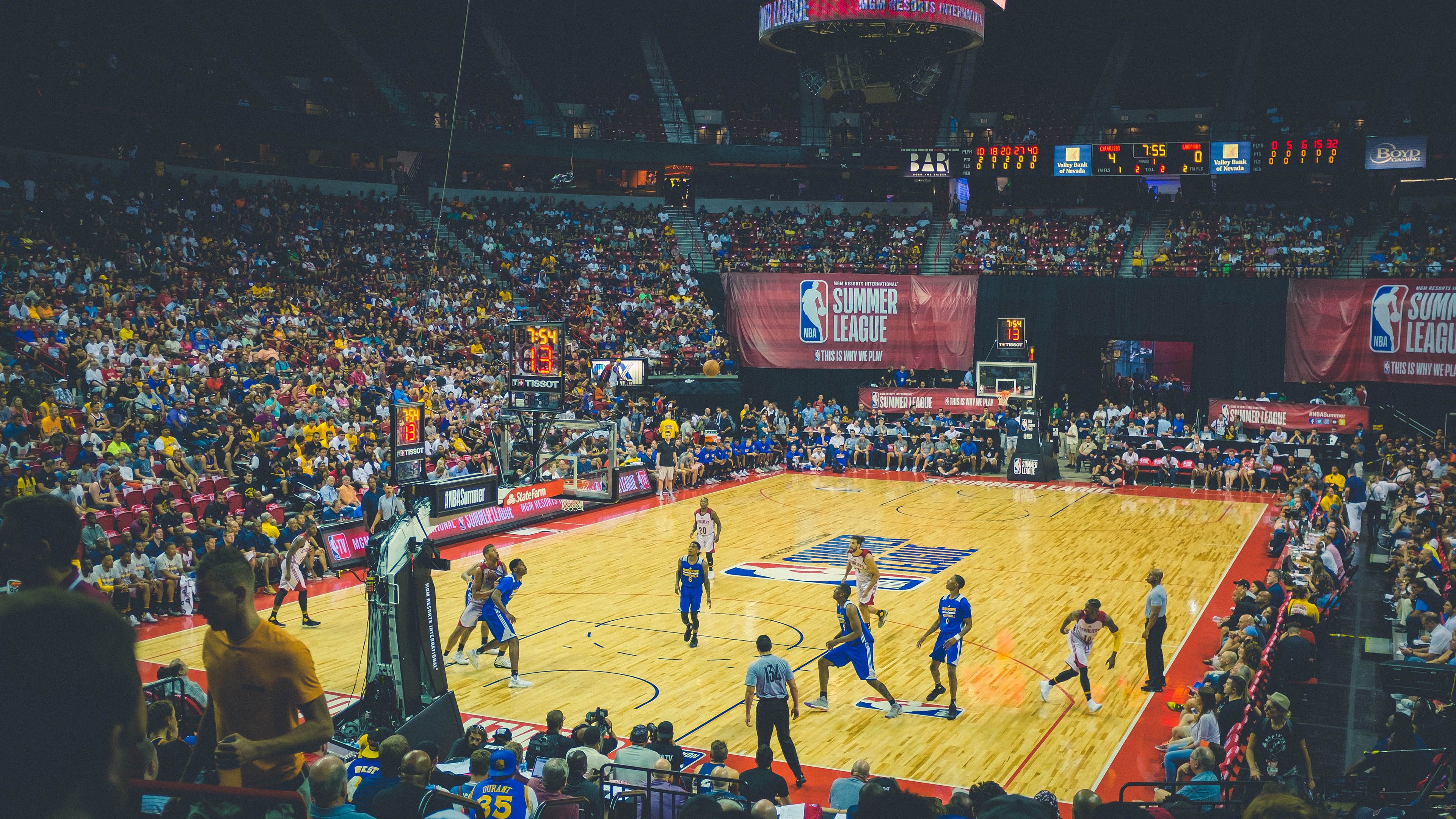 火箭鏖战北京队，哈利伯顿成为关键先生