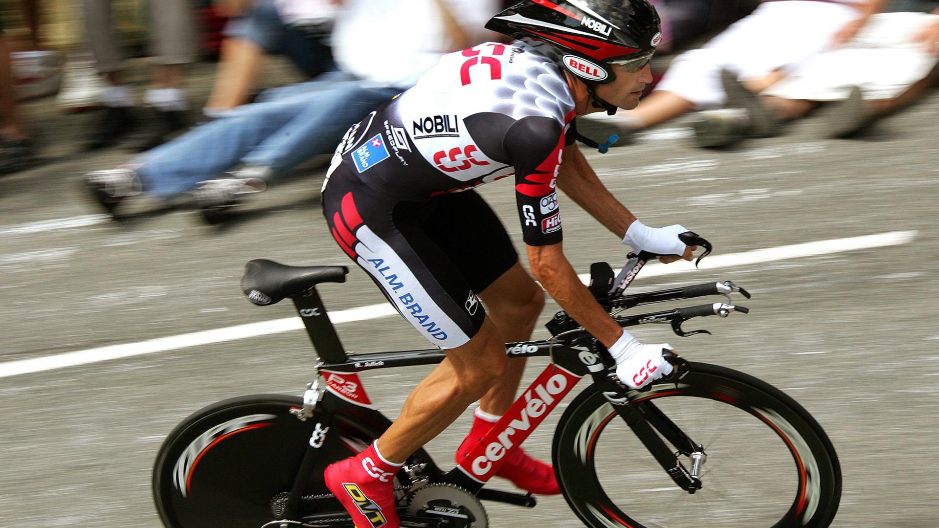 唯一性之夜，威尔士粉碎丹麦童话，托尼·罗伯茨之子成为全场焦点